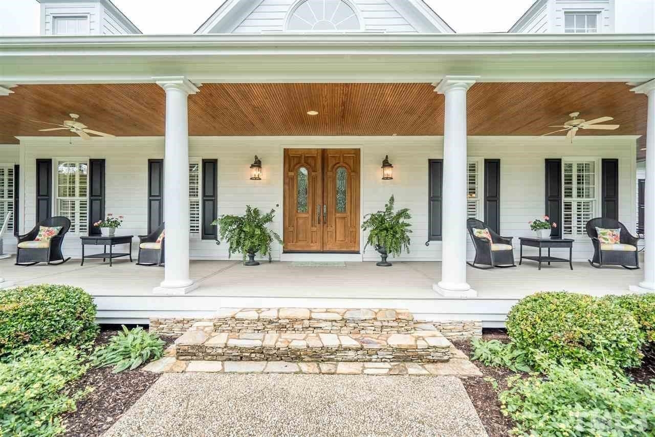 58 Impressive House Plan With Large Front Porch Not To Be Missed