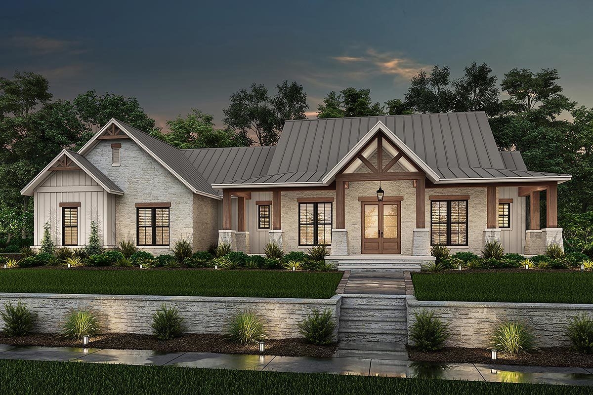 Plan 51838HZ Split Bedroom Hill Country House Plan With Large Walk in 